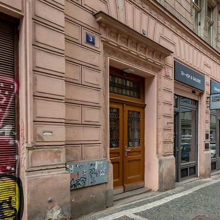Spacious Apartments Near The River Praga Exterior foto